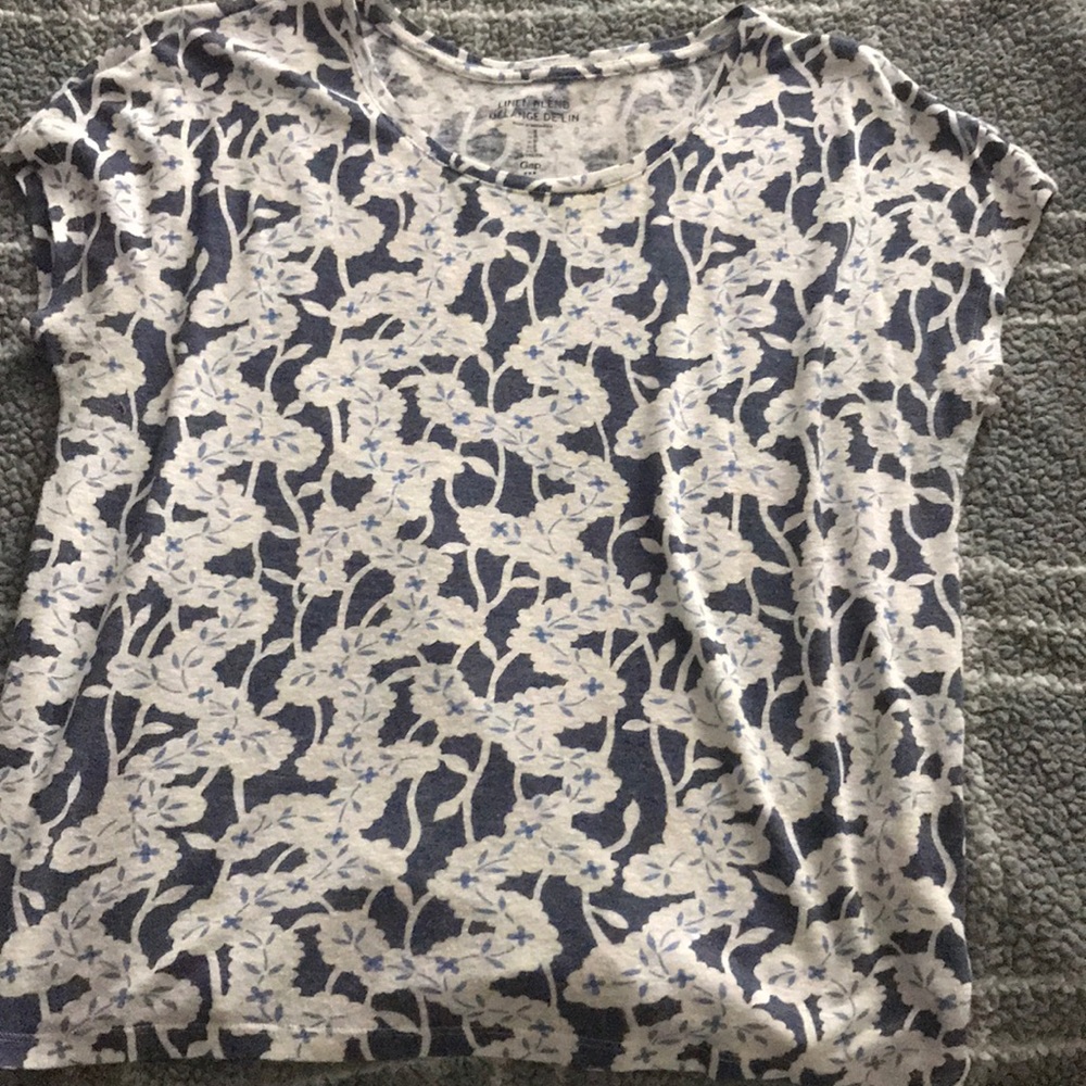 Gap T-Shirt